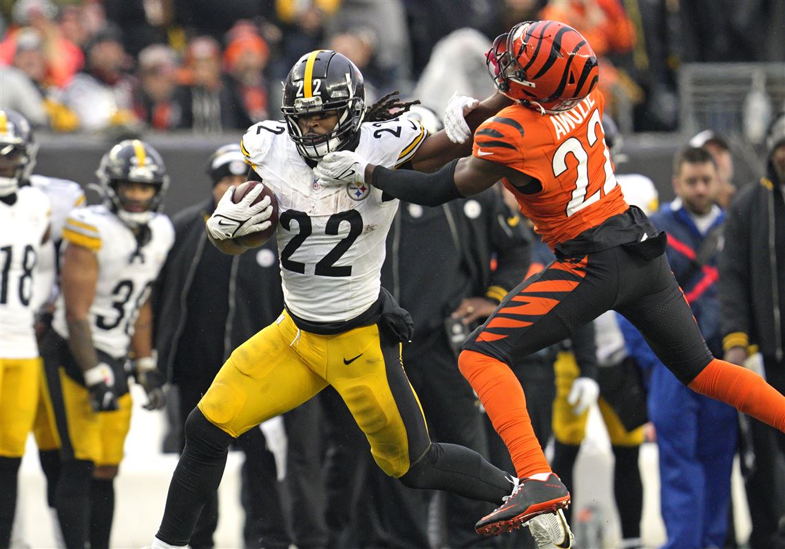 Steelers OC Eddie Faulkner Discusses Controversial Backfield Split